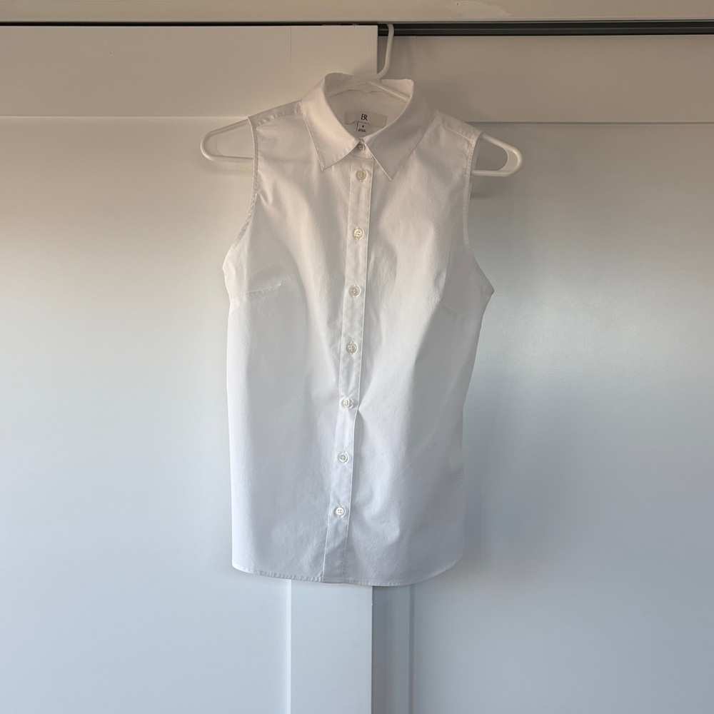Banana Republic White Sleeveless Button Down Shirt